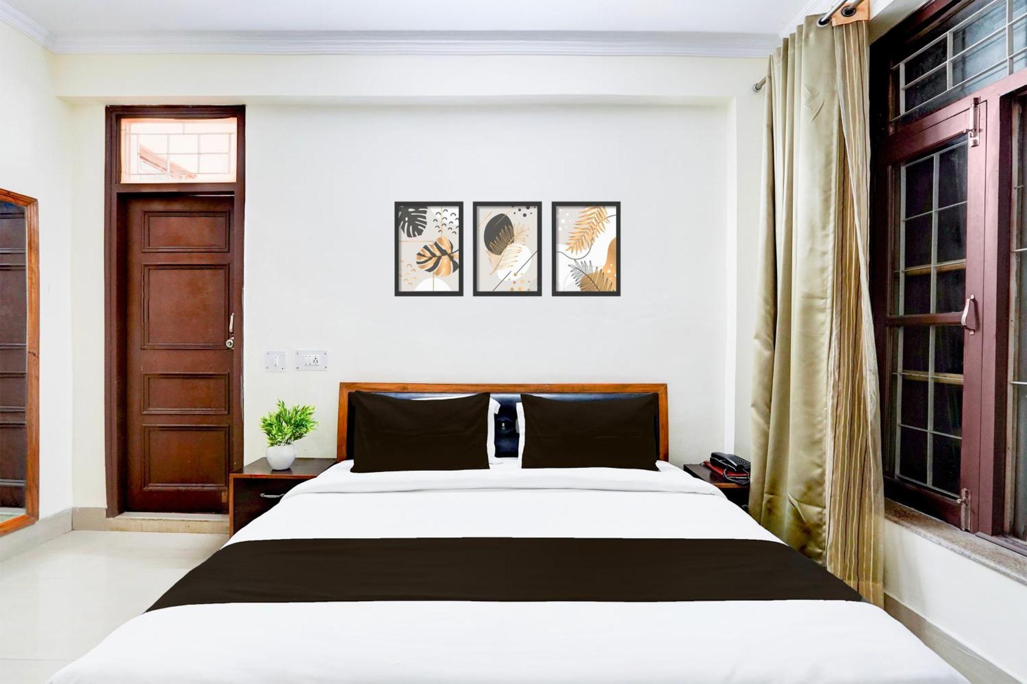 Super Townhouse Mall Road Near Library Chowk Mussoorie Eksteriør billede