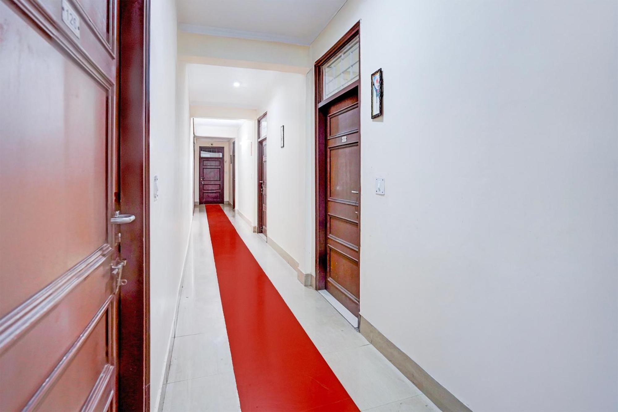 Super Townhouse Mall Road Near Library Chowk Mussoorie Eksteriør billede