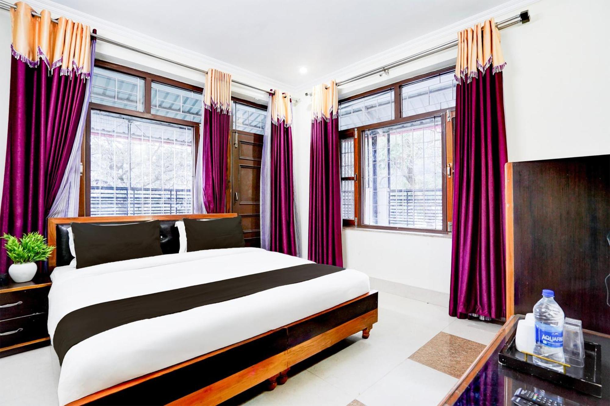 Super Townhouse Mall Road Near Library Chowk Mussoorie Eksteriør billede