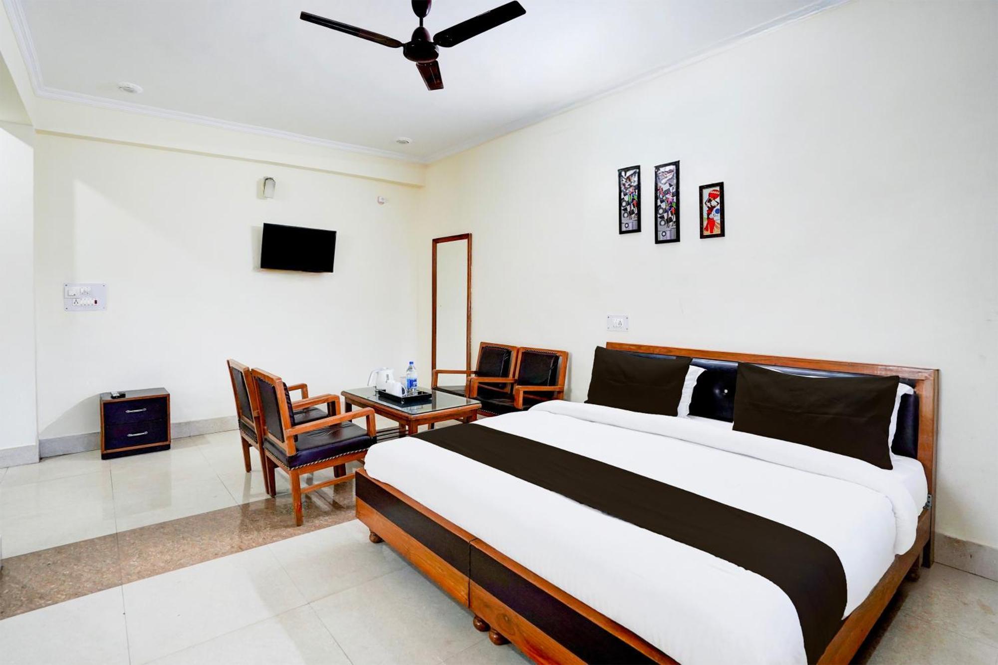 Super Townhouse Mall Road Near Library Chowk Mussoorie Eksteriør billede