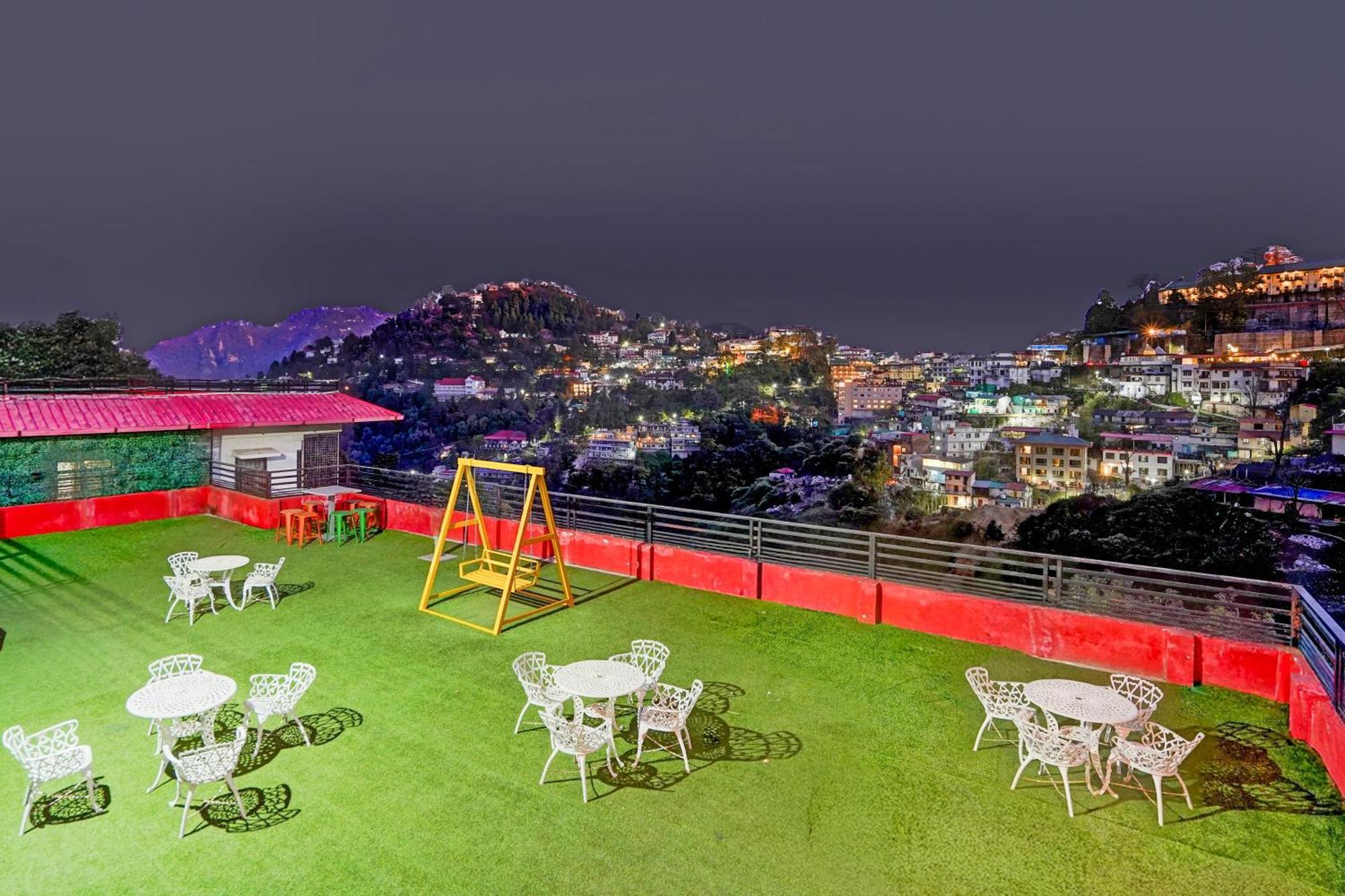 Super Townhouse Mall Road Near Library Chowk Mussoorie Eksteriør billede
