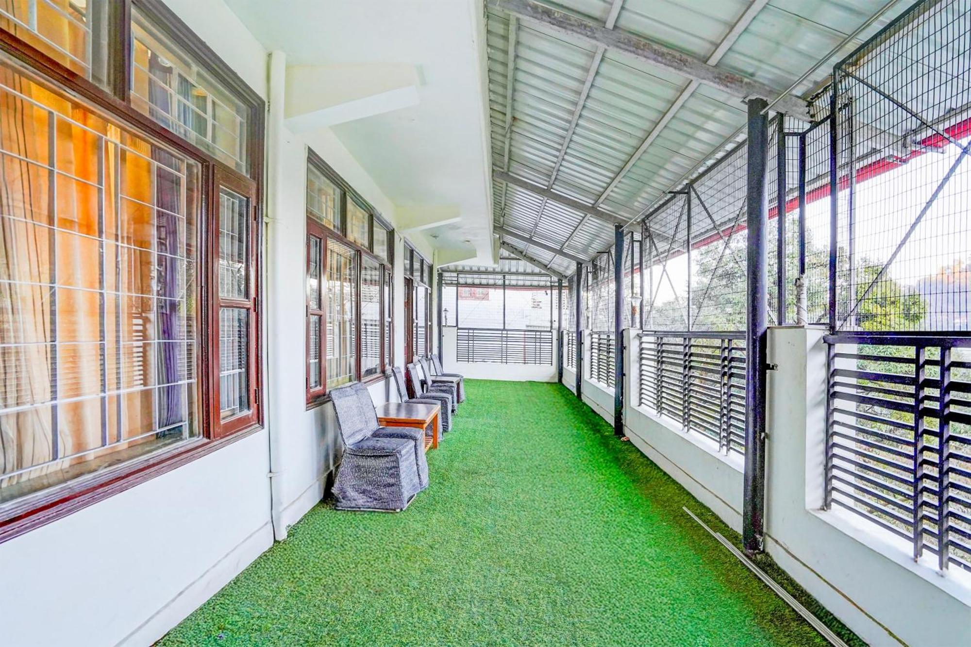 Super Townhouse Mall Road Near Library Chowk Mussoorie Eksteriør billede