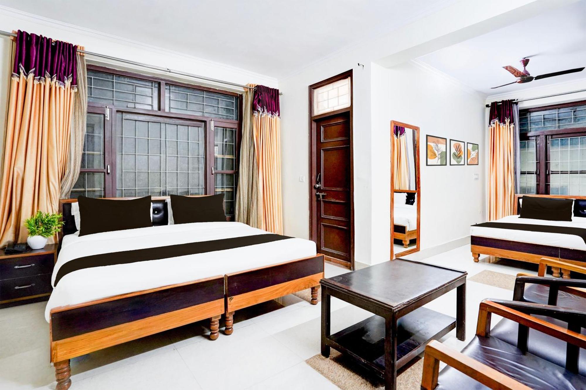Super Townhouse Mall Road Near Library Chowk Mussoorie Eksteriør billede